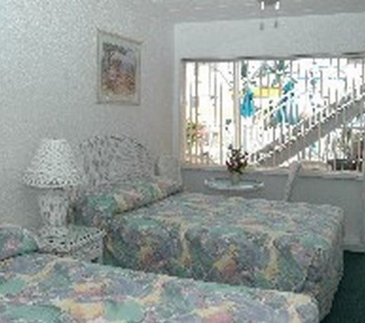 Aztec Motel