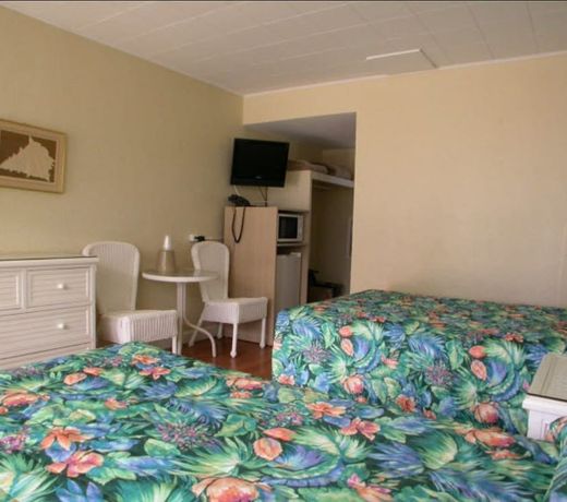 Aztec Motel