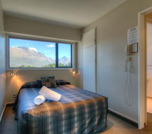Four Seasons Motel