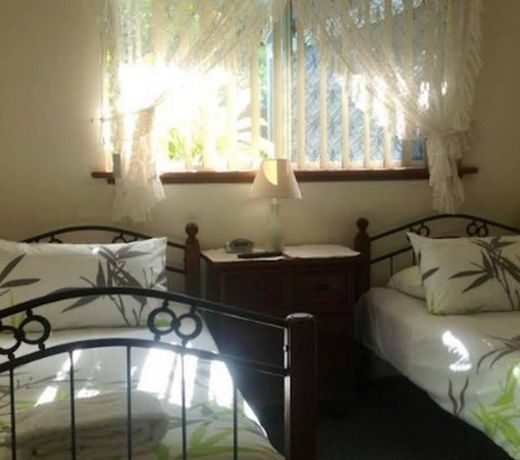 SAFETY BAY GUEST HOUSE