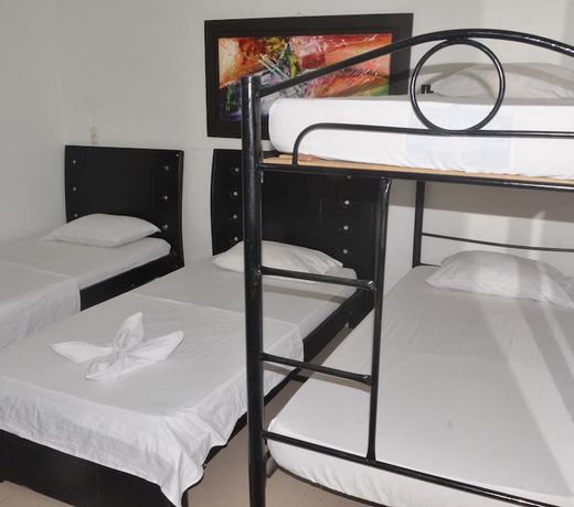 IMPERIAL 74 INN