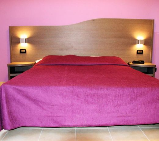 Hotel Leondoro