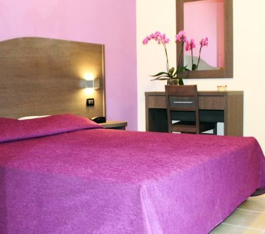 Hotel Leondoro