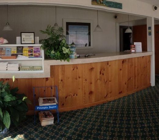 Gold Crest Motel