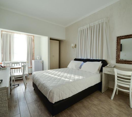 Hotel Alma - near the sea