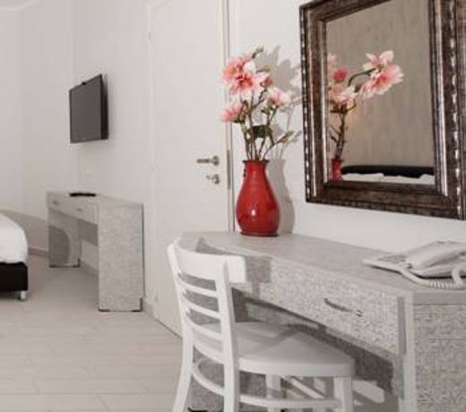 Hotel Alma - near the sea