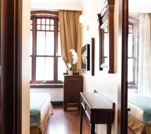 Atik Palas Hotel