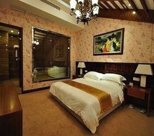 Days Hotel Mingyue