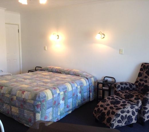 Rose Court Motel