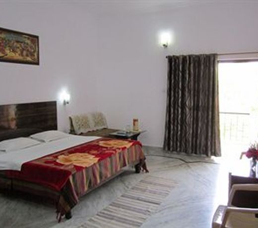 Hotel Surya