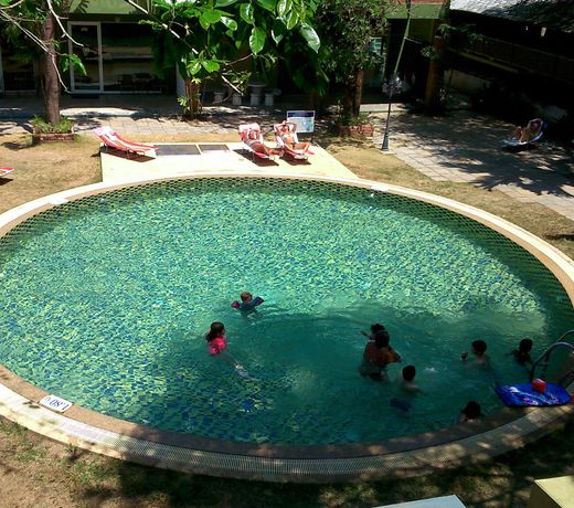 Sunshine Inn Resort