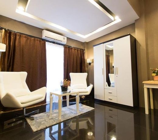 Huaxieng Residence By MyLaoHome