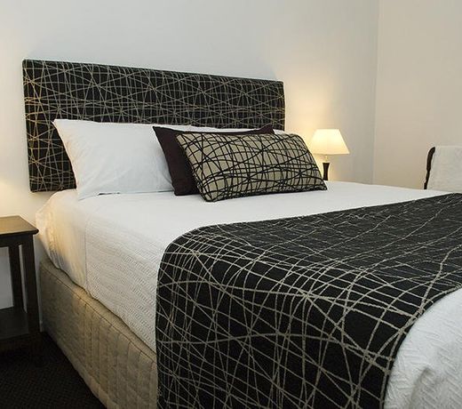 NAROOMA WATERS RETREAT
