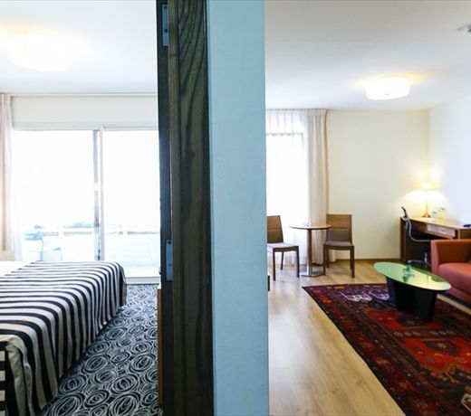 The Lusky- Great Small Hotel