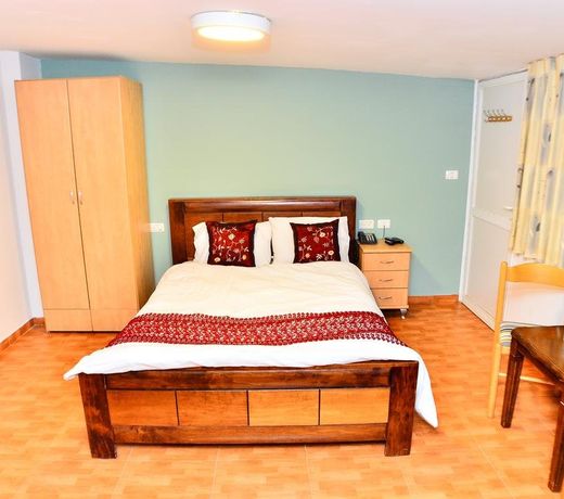 Avital Hotel