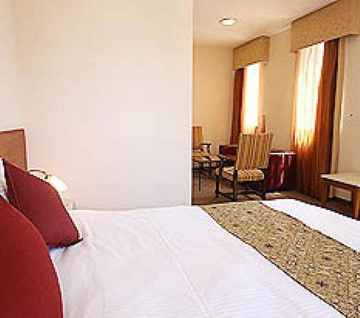 YMCA Three Arches Hotel