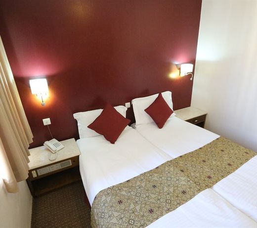 YMCA Three Arches Hotel