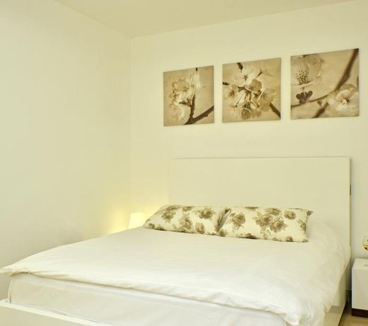 ELLA RESIDENCE