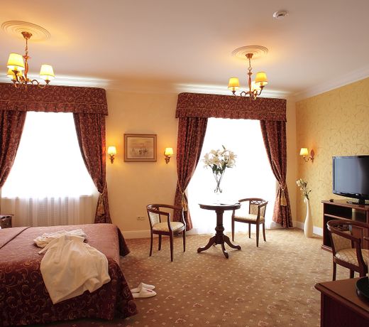Imperial Club Deluxe