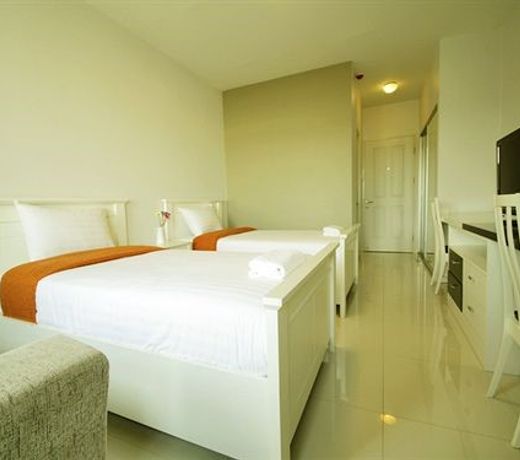 Airport 17 Apartel