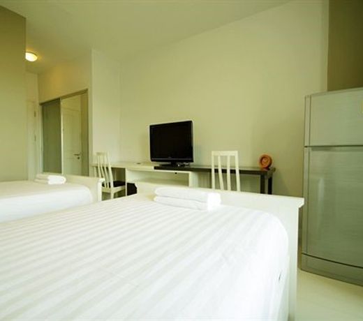 Airport 17 Apartel