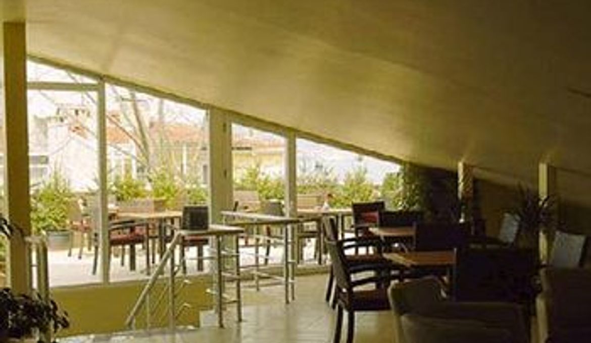 Marine House Boutique Hotel