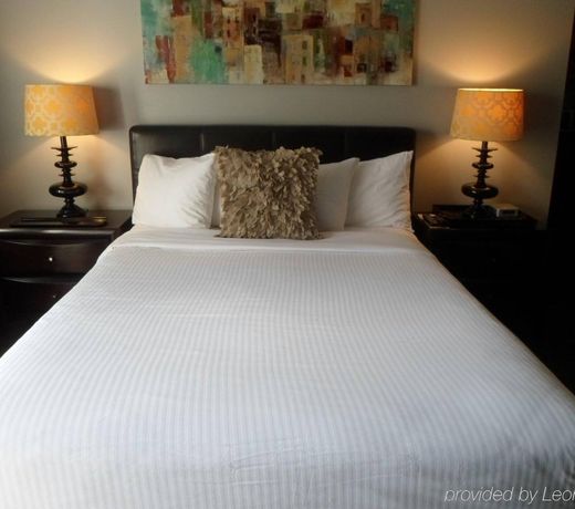 Avanti Hotel