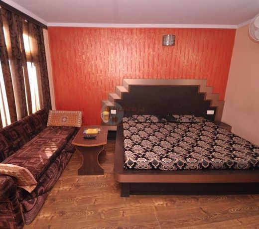 Hotel Sidharth Regency