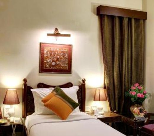 Palace On Ganges - Heritage Hotel