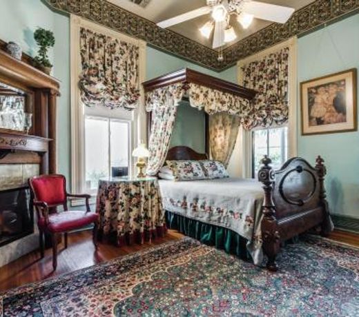 Noble Inns
