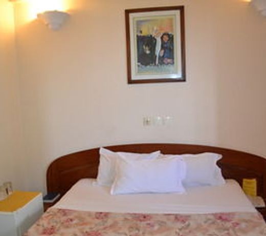 Planet Hotel