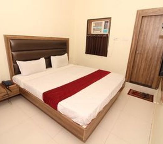 Hotel Meera