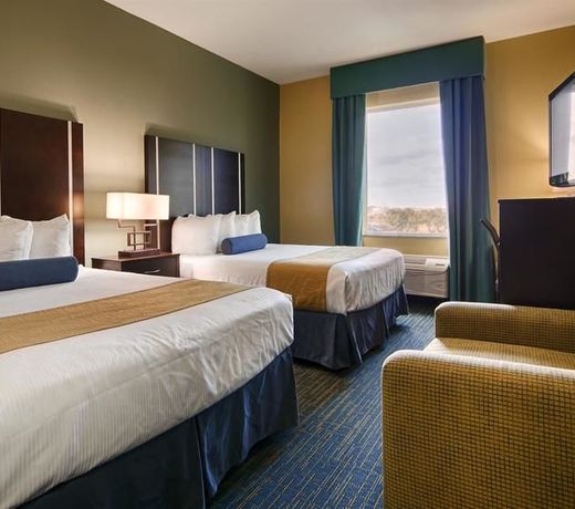 Best Western Plus Carrizo Springs Inn & Suites