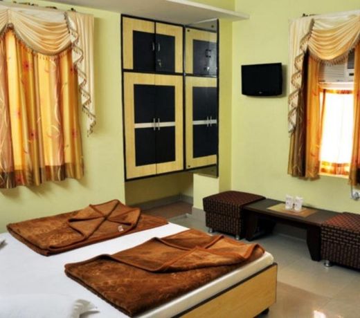 HOTEL PUKHRAJ