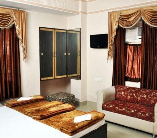HOTEL PUKHRAJ