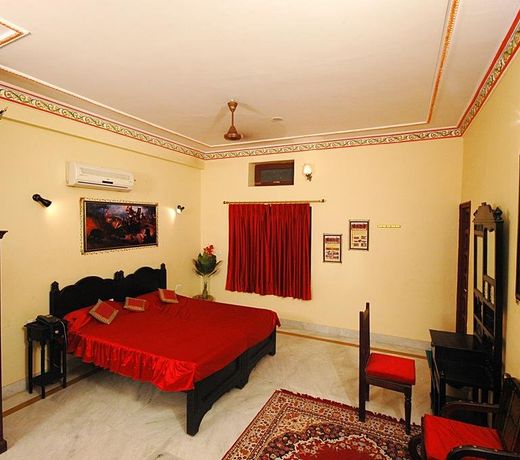 Heritage Kuchaman Haveli Hotel