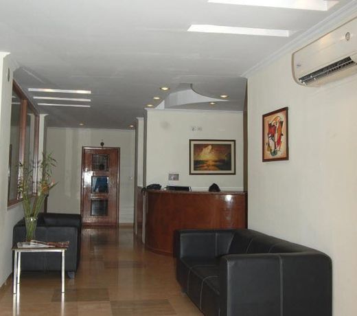 LUXOR INN