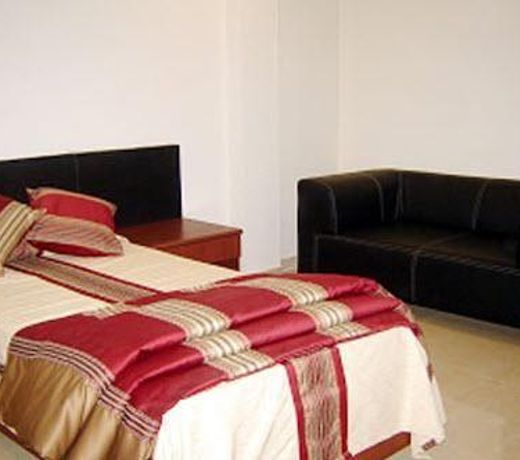 LUXOR INN