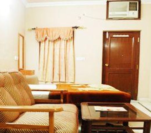 Hotel Royal Palace Chandigarh