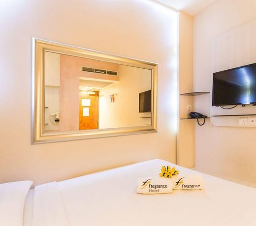Fragrance Hotel - Viva