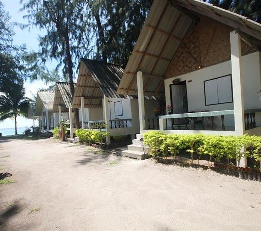 Lipe Resort