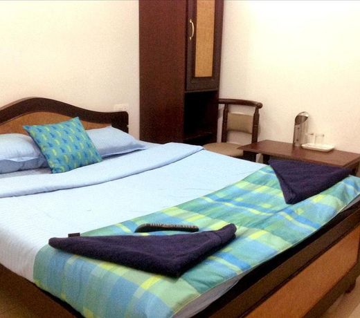 Hotel RJ Inn