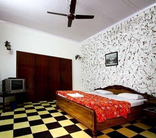 Sai Palace Walking Distance From TajMahal