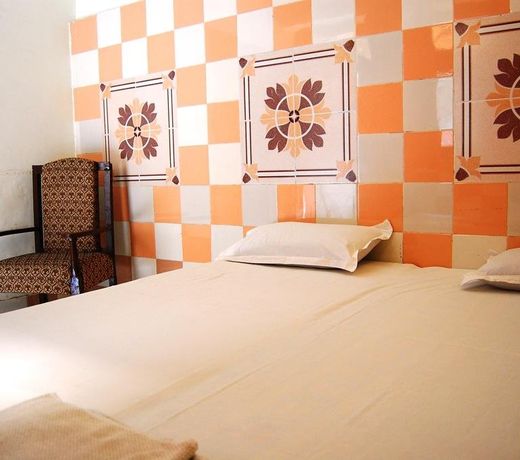 Sai Palace Walking Distance From TajMahal