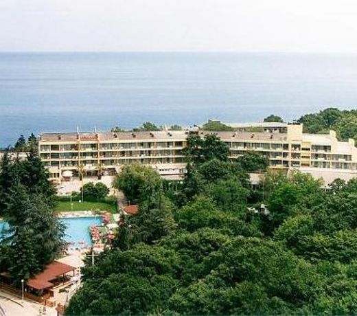 Hotel Ambassador - Free Parking