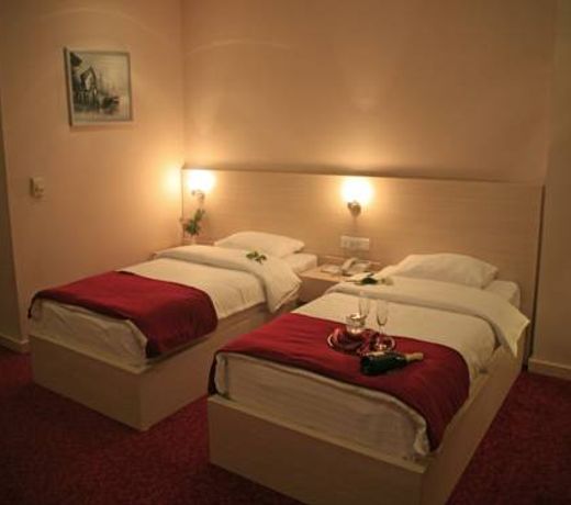 Van Royal Hotel