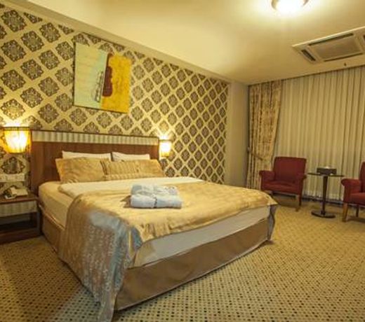 Noble Hotel