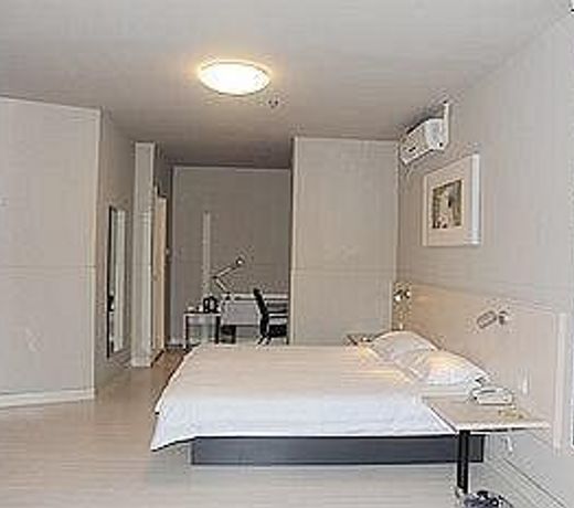 Qufu Lemon Holiday Inn