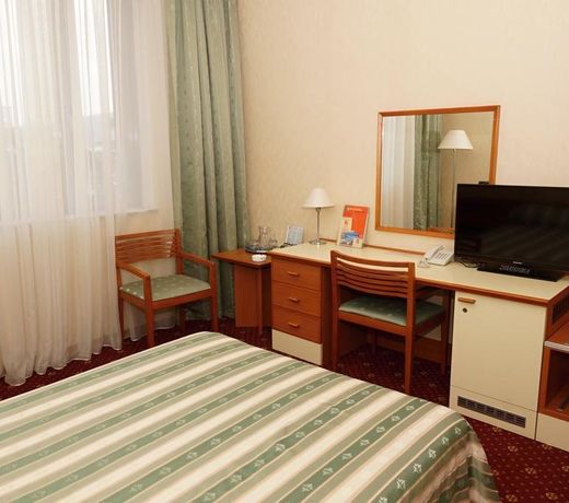 Karavella Hotel