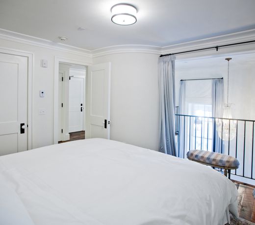 Washington School House Hotel